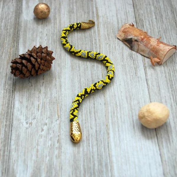 Bead Crochet Yellow Snake Necklace/Bracelet Pattern