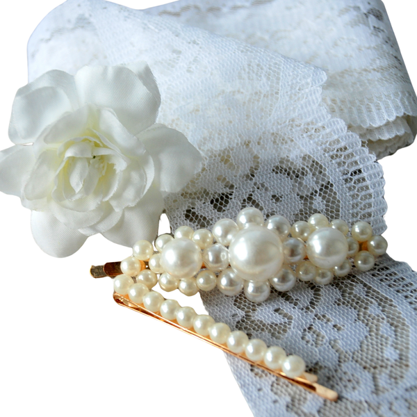 A Set of Two Pearls Hair Clips