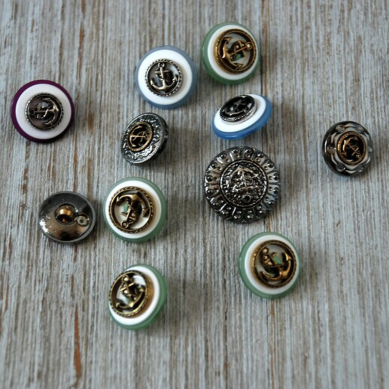 Lot of 15-20 mm Vintage Buttons