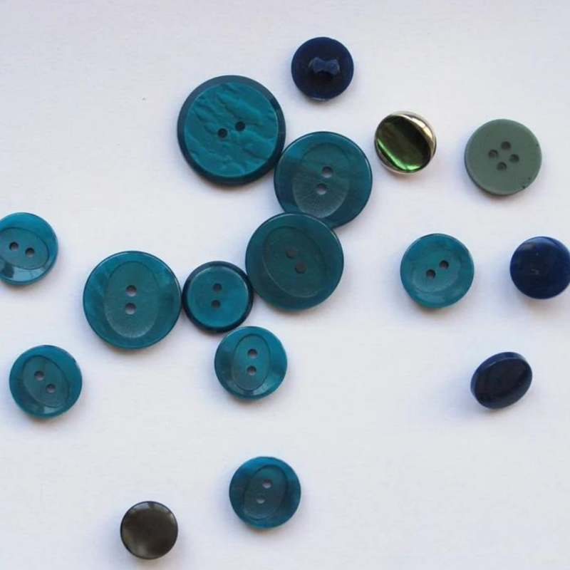 Lot of 10-20 mm Vintage Blue Buttons