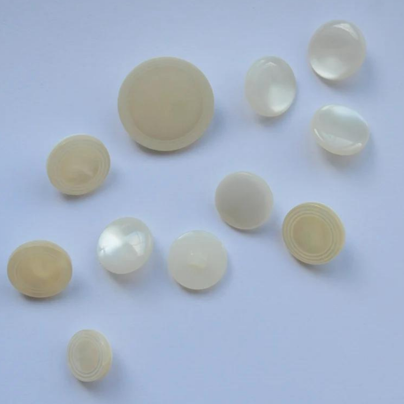 Lot of 12-28 mm Vintage Off-White Buttons