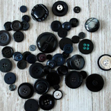 Lot of 10-30 mm Vintage Buttons