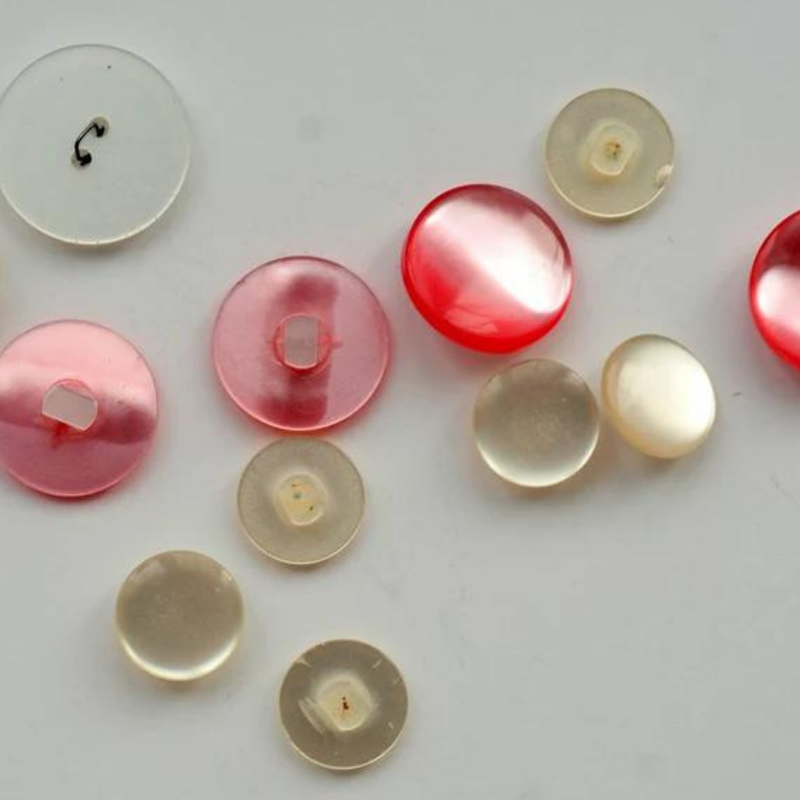 Lot of 18-20 mm Vintage Pink & Beige Buttons