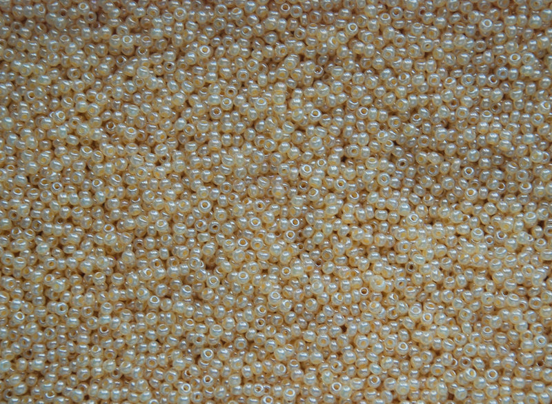 Pearl Ivory Czech Seed Beads, Size 10/0