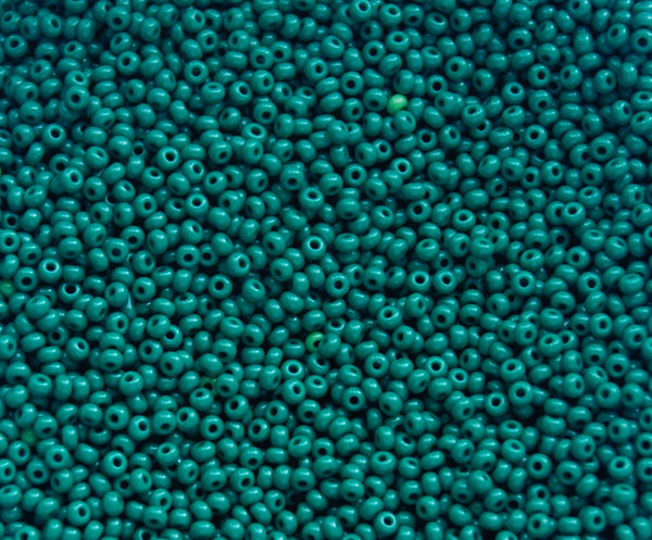 Opaque Medium Green Czech Seed Beads, 10/0