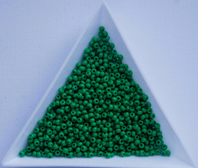 Opaque Medium Green Czech Seed Beads, 10/0